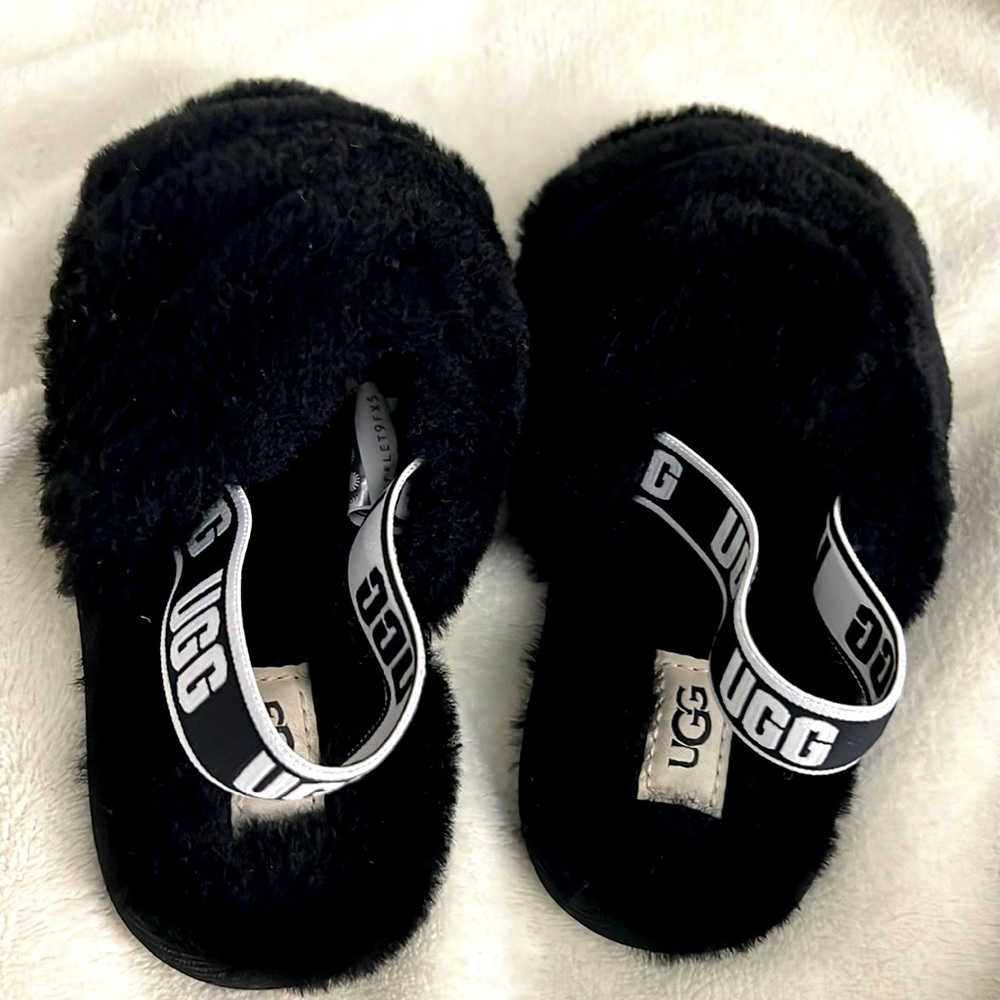 UGG Black Fluff Yeah Slide. Toddler. Size 12. Has Box.